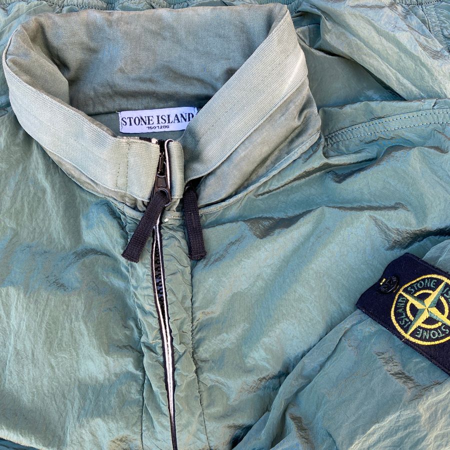 Stone island nylon outlet metal tyvek shield jacket